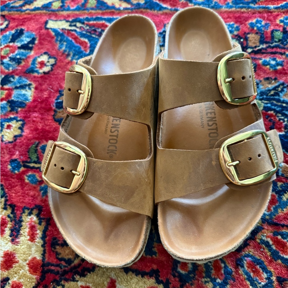 Birkenstock Big Buckle Arizona Sandals with Gold Buckles color Cognac
